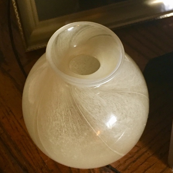 Zen Cream Marble-like Glass Diffuser Vase - Picture 2 of 3